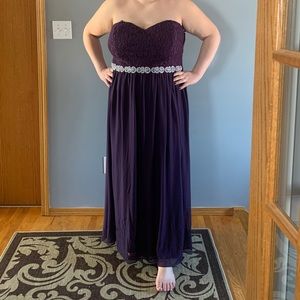 NWOT David’s bridal, purple lace gown ,22